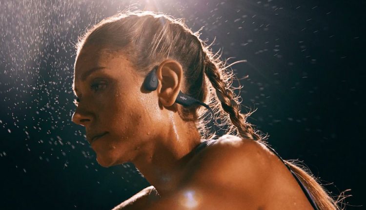 If you walk, run, or cycle, these open ear headphones let you hear your music without tuning out the world.